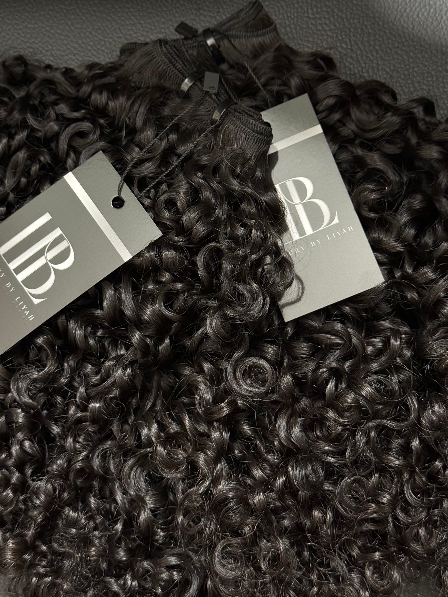 KINKY CURLS